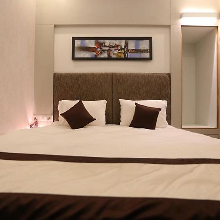 Hotel Mahendra Plaza Hardoi Ngoại thất bức ảnh