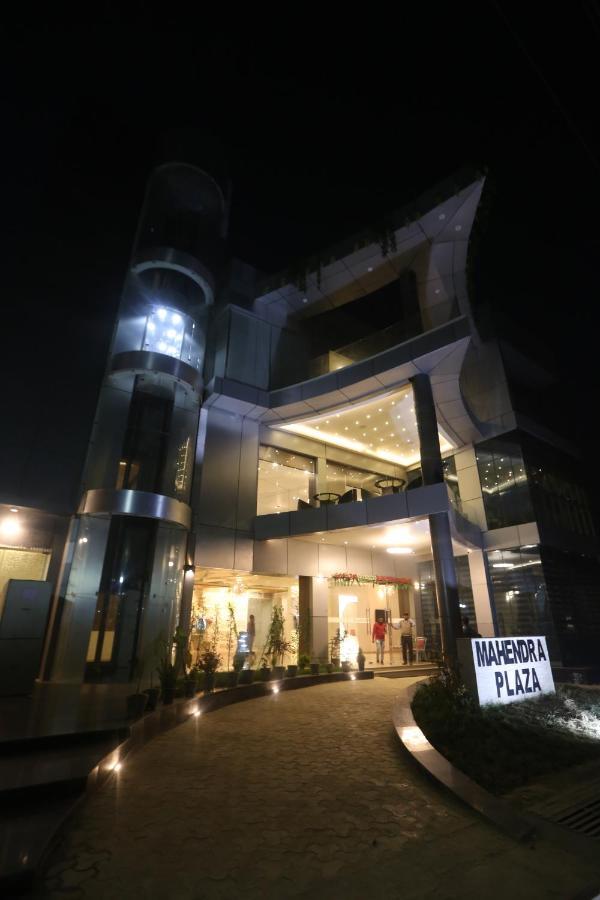 Hotel Mahendra Plaza Hardoi Ngoại thất bức ảnh