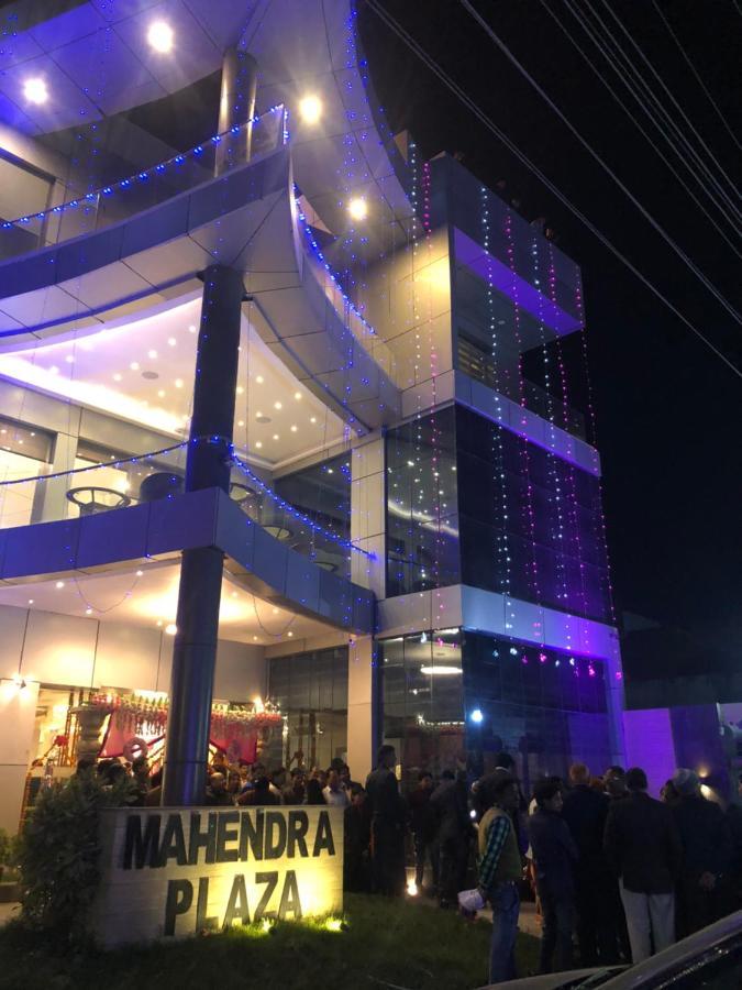 Hotel Mahendra Plaza Hardoi Ngoại thất bức ảnh
