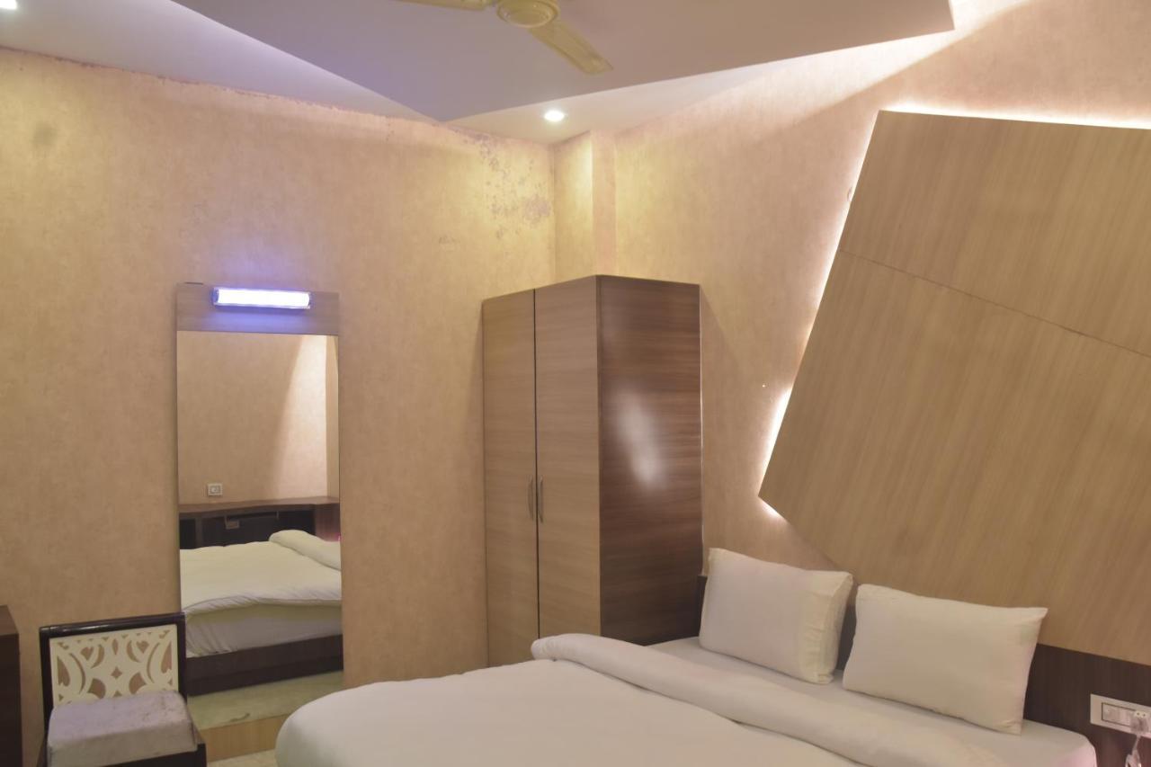 Hotel Mahendra Plaza Hardoi Ngoại thất bức ảnh