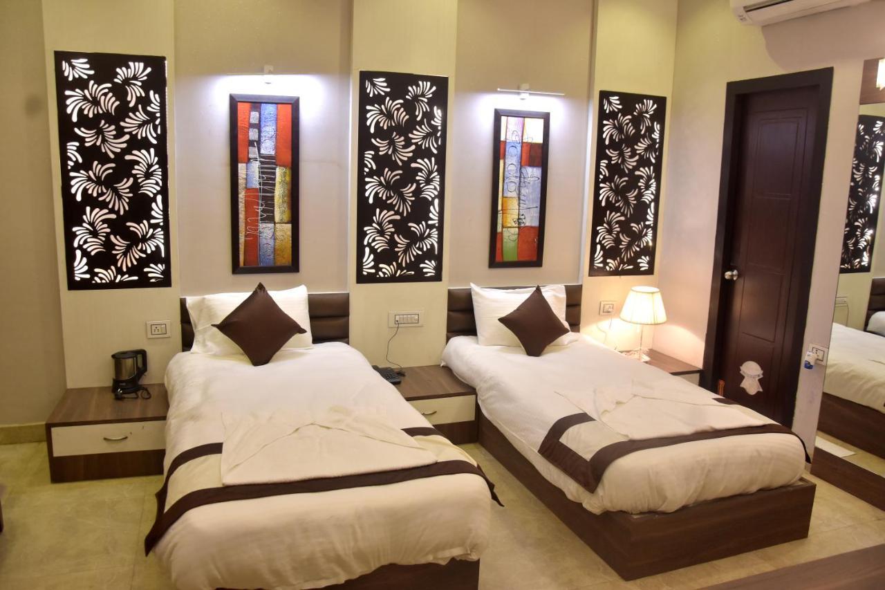 Hotel Mahendra Plaza Hardoi Ngoại thất bức ảnh